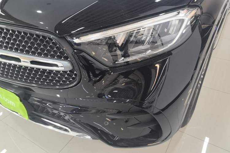 Used Mercedes-Benz GLC 2024 Refreshed GLC 300 L 4MATIC Dynamic Version 5 Seats
