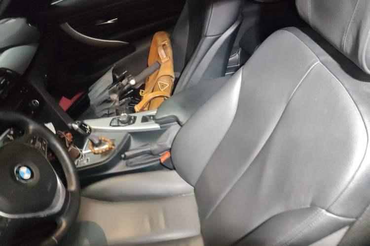 Used BMW 4 Series 2016 420i Convertible Fashion Model Left Front Seat