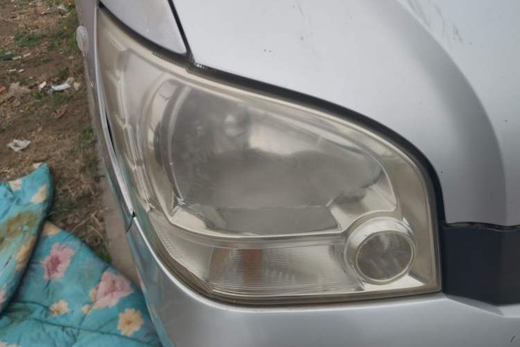 Used Wuling Zhiguang 2010 1.0L New Version Practical Short-Body L2Y Right Front Headlight