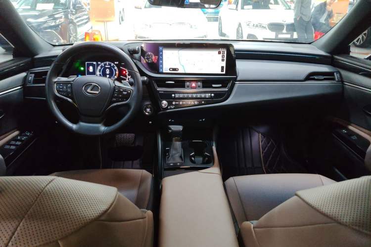 Used Lexus ES 2022 200 Excellence Edition