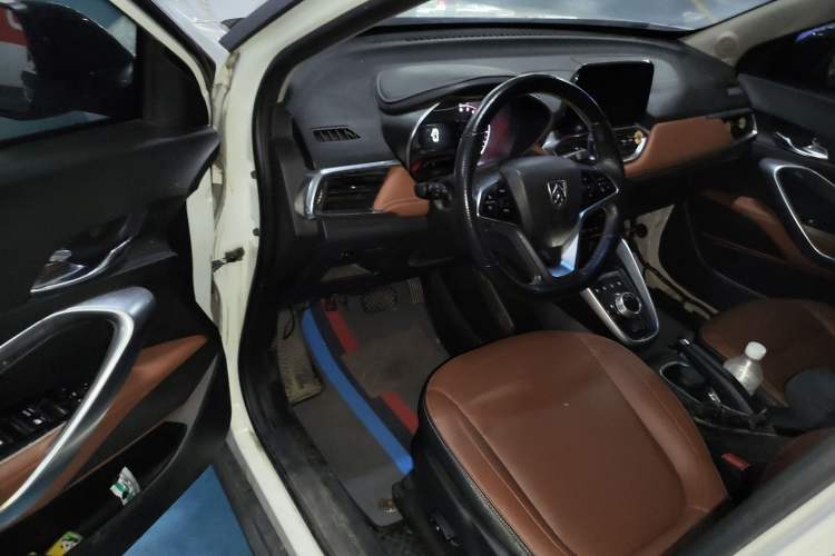 Used Baojun 510 2017 1.5L Automatic Luxury Model Driver Seat