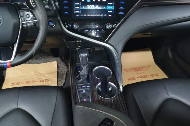 Used Toyota Camry 2019 2.5G Luxury Edition China V Standard Gear Lever