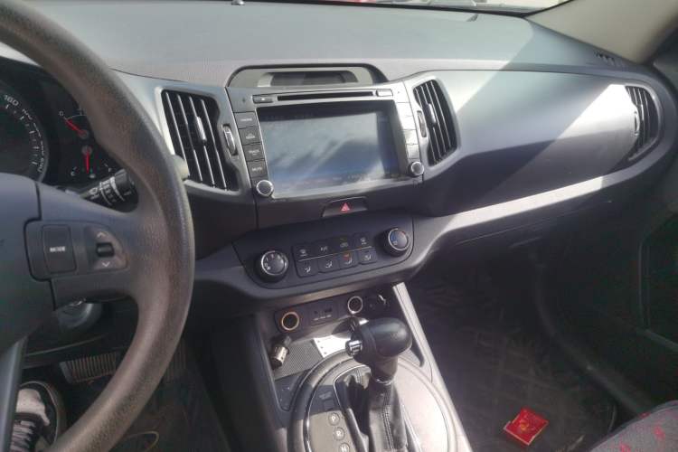 Used Kia Sportage R 2012 2.0L Automatic Two-Wheel Drive GL Trim
