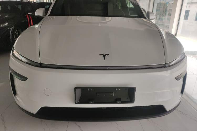 Used Tesla Model Y 2026 Rear-Drive Model Front