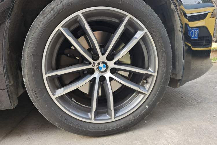 Used BMW 5 Series 2022 Second Facelift 525Li M Sport Package