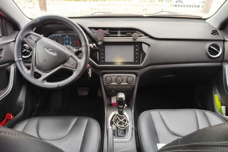 Used Chery Tiggo 3X 2018 1.5L Automatic Luxury Edition Center Console
