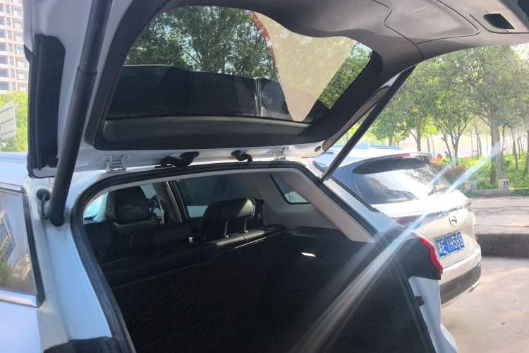 Used Geely Auto Emgrand X7 Sport 2020 1.8TD DCT ZhiZun PRO Trunk