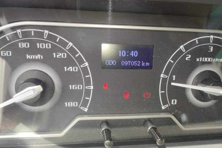 Used SAIC MAXUS Xintu V80 2021 2.0T PLUS Manual City Edition Short Wheelbase Ultra-Low Roof 5/6 Seats
