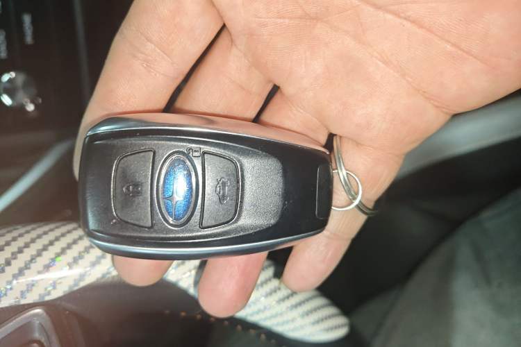 Used Subaru XV 2019 2.0i e-Boxer Flagship Edition with EyeSight China VI compliant Vehicle Key