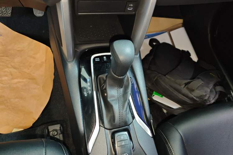 Used Toyota Corolla Cross 2024 2.0L Smart Electric Hybrid Dual-Engine Pioneer Edition