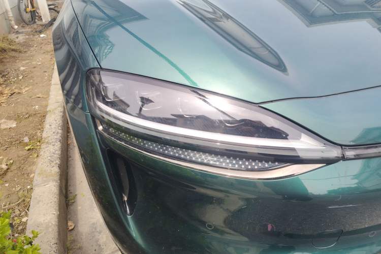 Used Hima Luxeed R7 2026 Model Pure Electric Ultra Right Front Headlight