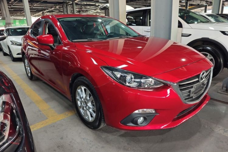 Used Mazda 3 Axela 2016 Sedan 1.5L Automatic Luxury Model
