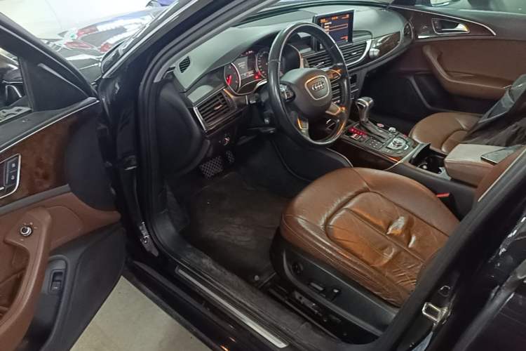 Used Audi A6L 2015 30 FSI Millionth Anniversary Comfort Model
