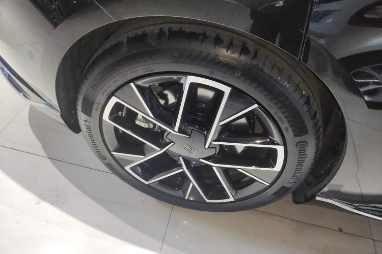 Used Avatr 06 2025 Pro Range-Extended Edition
