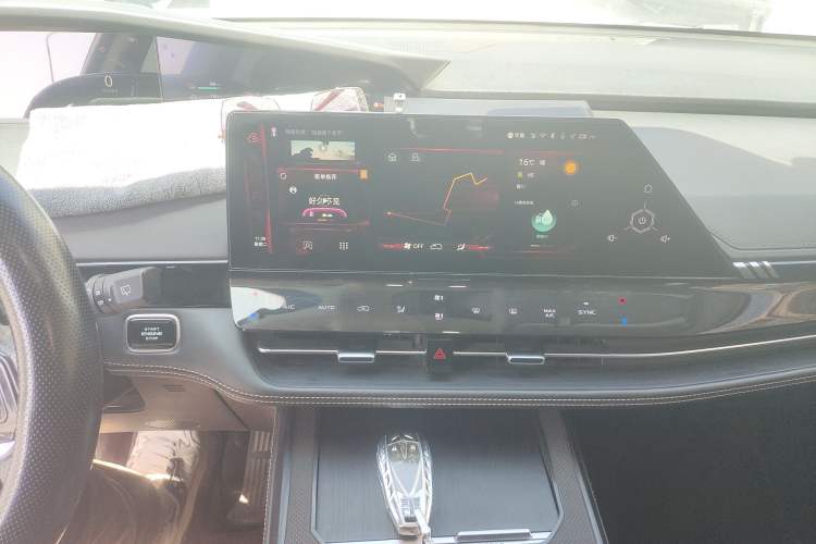 Used CHANGAN UNI-K iDD 2023 Zhidian iDD 1.5T 135km Smart & Fun Model