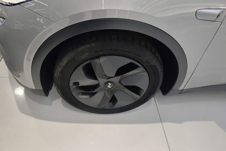 Used ONVO L60 2024 60 kWh Rear-Drive Version