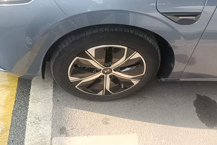 Used XPeng P5 2024 500 Smart Drive Edition Exterior 4