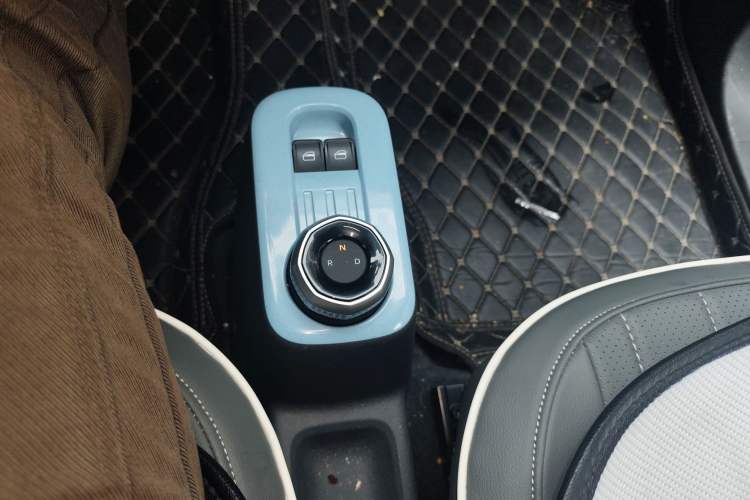 Used Geely Galaxy Panda 2024 Panda Mini 200km Endurance Bear