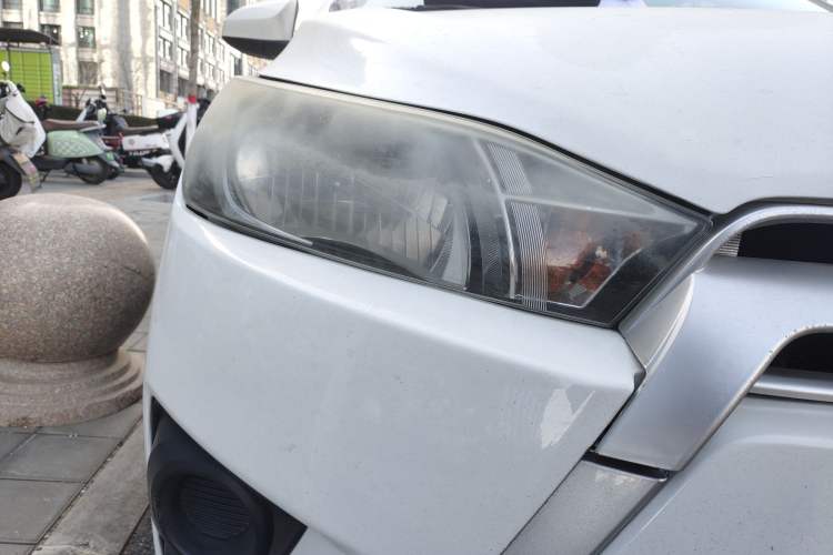 Used Toyota YARiS L Zhi Xuan 2015 1.5E Automatic Charm Edition
