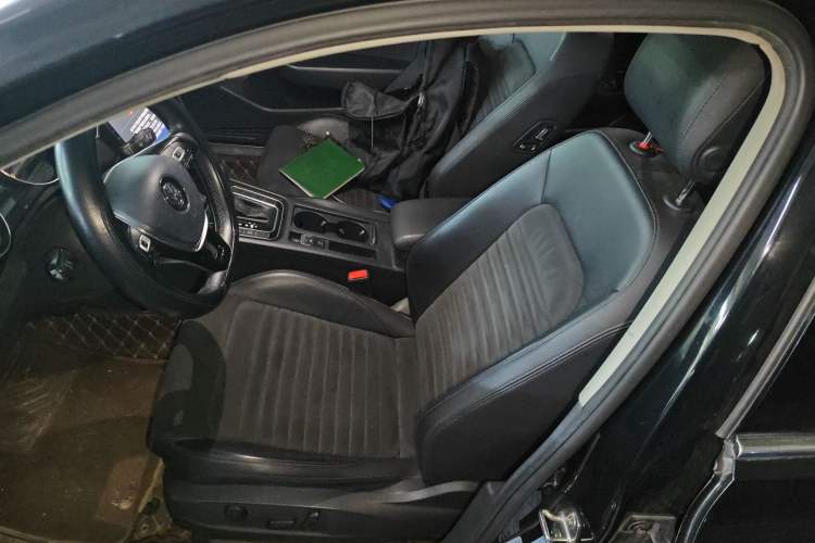 Used Volkswagen Magotan 2017 330TSI DSG Luxury Model