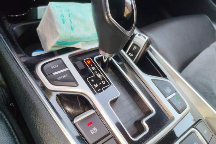 Used Geely Auto Emgrand GT 2015 1.8T Flagship Model
