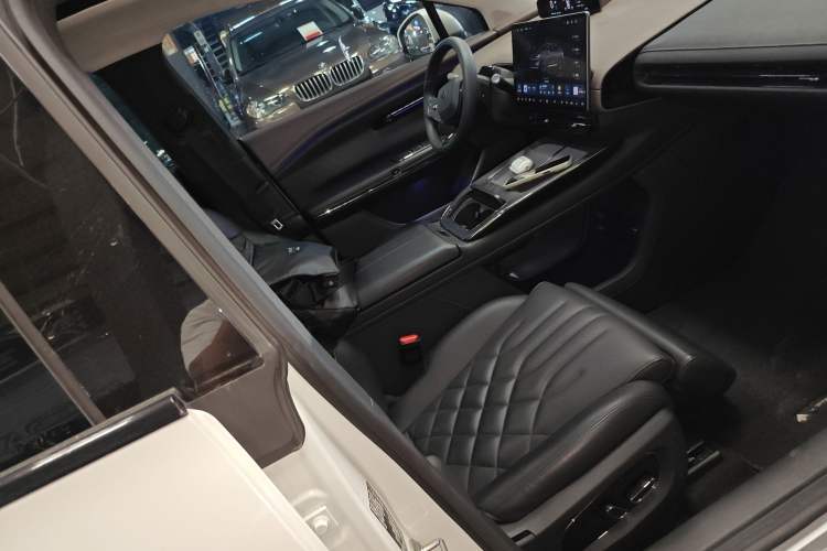 Used Hyptec HT 2024 825 Ultra-High Voltage LiDAR Edition Right Front Seat