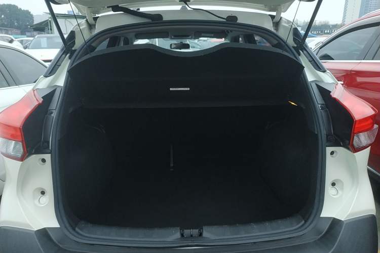 Used Nissan Kicks 2020 1.5L XL CVT Cool Enjoyment Edition