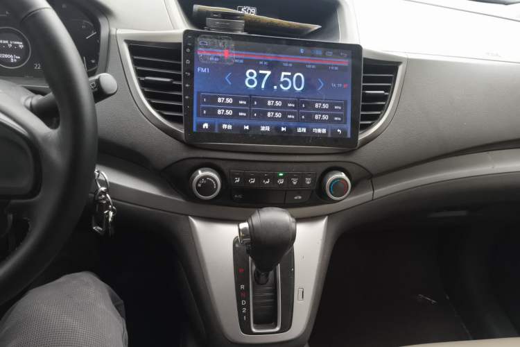 Used Honda CR-V 2012 2.0L two-wheel drive urban version