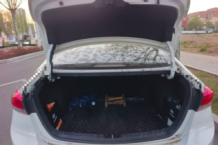 Used Hyundai Elantra (6th Generation / Lingdong) 2019 1.4T Dual-Clutch Xuan Dong · Dynamic Model Trunk