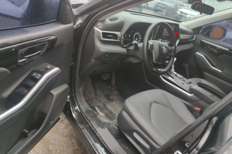 Used Toyota Highlander 2023 2.5L Smart Electric Hybrid Dual-Engine 4x4 Elite Edition 7 Seats
