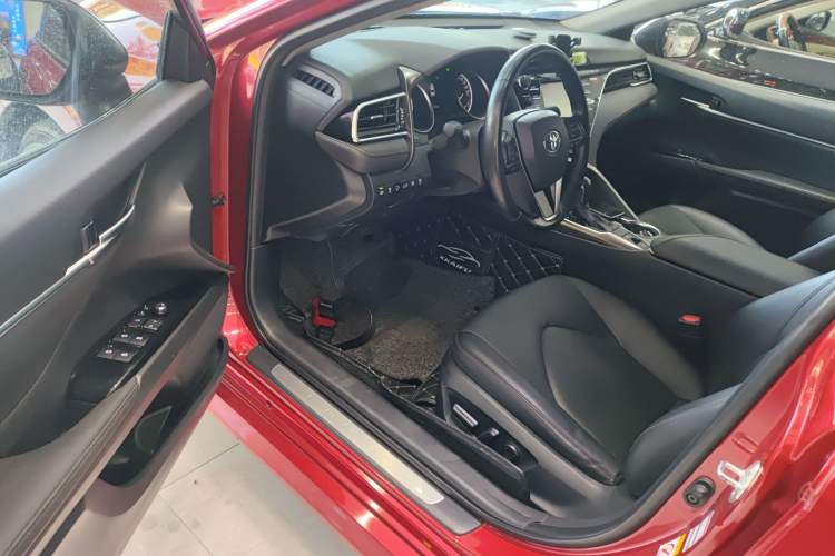 Used Toyota Camry 2018 2.0G Luxury Edition