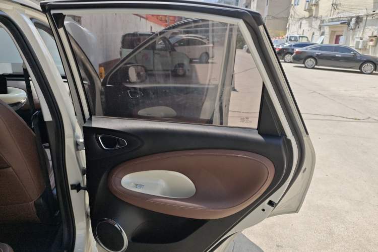 Used Wuling Bingo 2023 410 km Lingxi Deluxe Edition