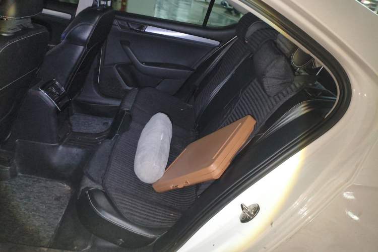 Used Skoda Superb 2016 TSI280 DSG Innovation Edition Left Rear Seat