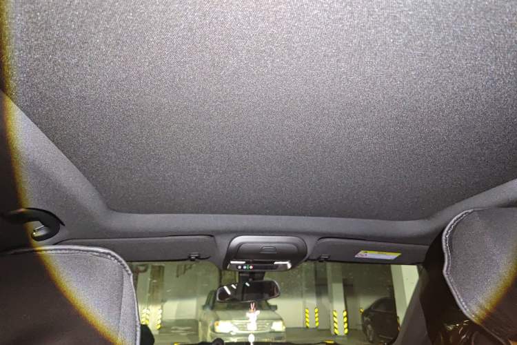 Used Cadillac XT4 2018 28T Two-Wheel Drive Tech Version Headliner