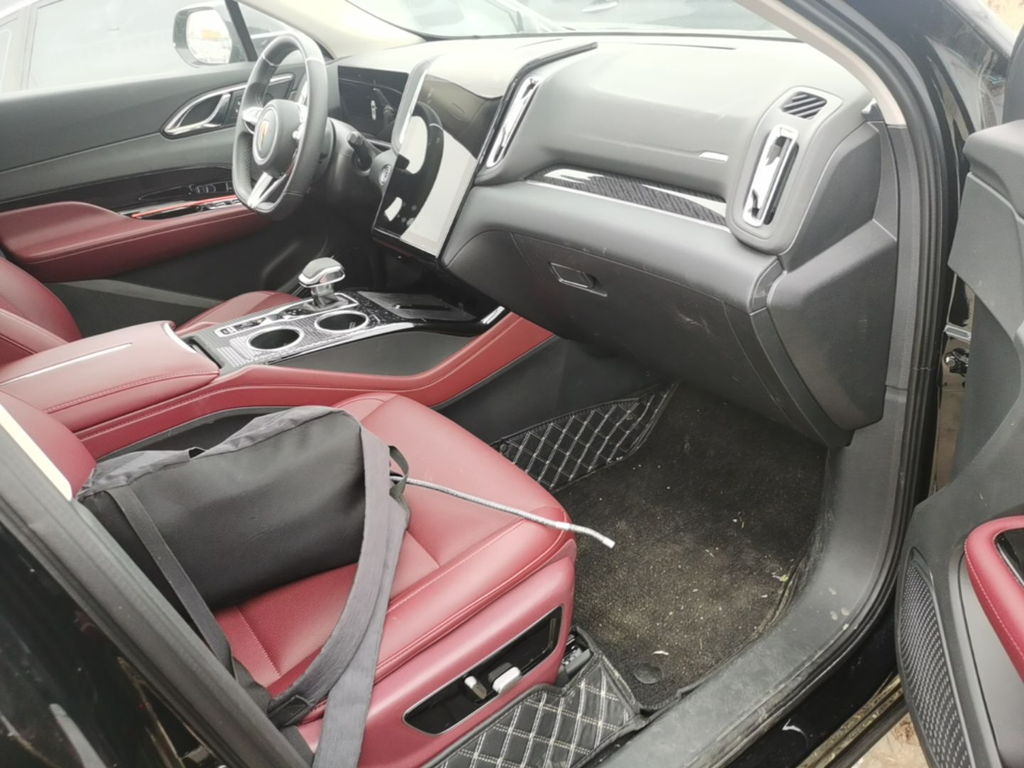 Hongqi HS3 PHEV 2025 Model 117km Jingwei Edition — снимка 19