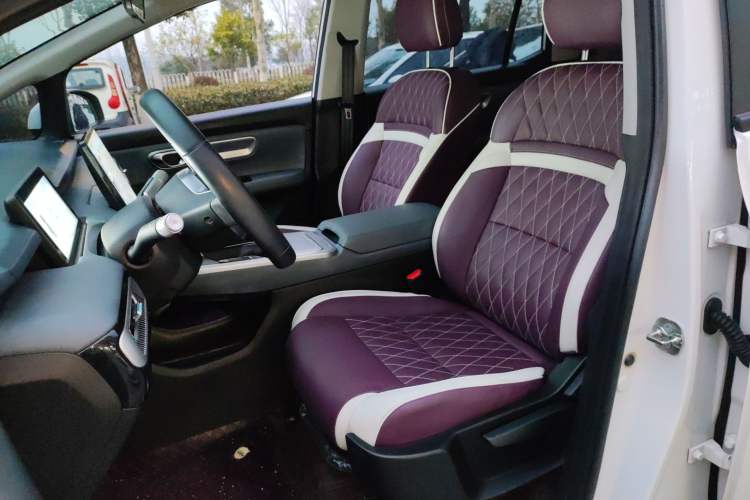 Used AION Y 2023 Younger
