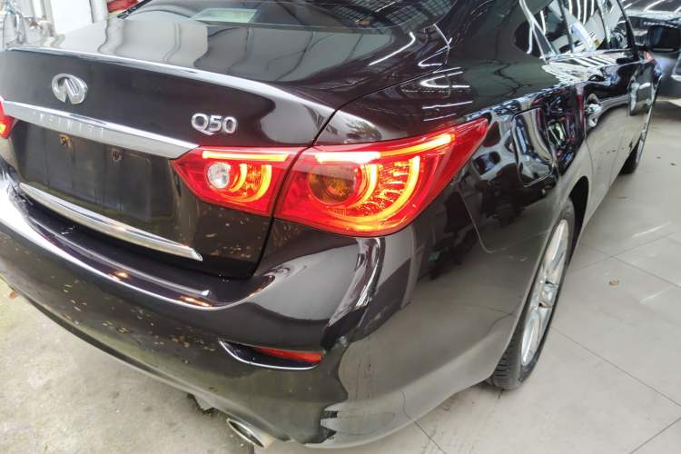 Used Infiniti Q50L 2016 2.0T Ambition Edition Exterior 3