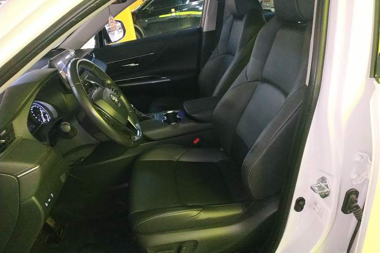 Used Toyota Venza 2023 2.0L CVT Two-Wheel Drive Luxury Edition