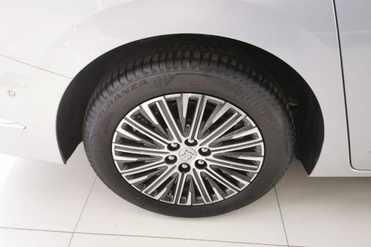 Used Buick GL8 New Energy 2024 Lu Zun Luxury Edition 7-Seater Right Rear Wheel Hub