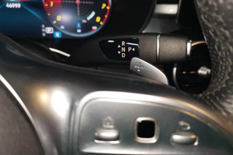 Used Mercedes-Benz C-Class 2021 C 200 L Fashion Edition Sport Version Gear Lever