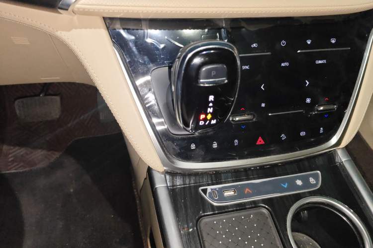 Used Buick GL8 2022 ES Land Cruiser 653T Luxury Model