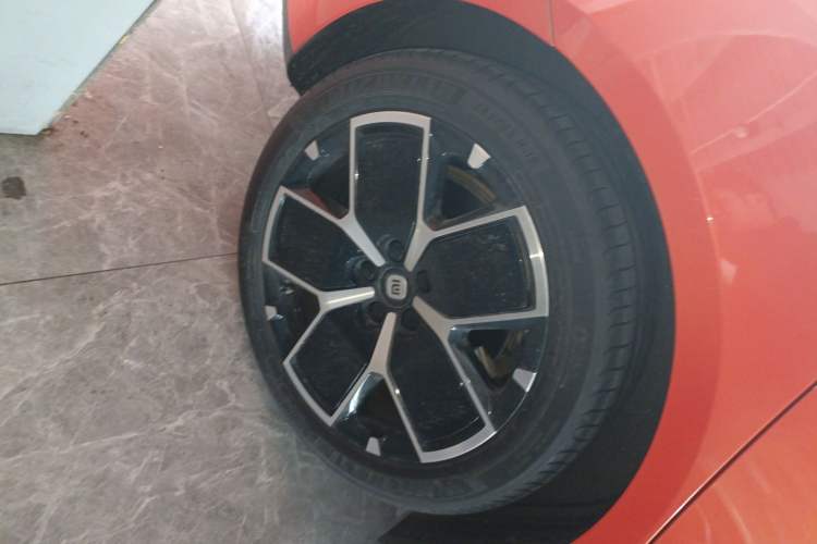 Used Xiaomi Auto SU7 2024 Rear-Drive Long-Range Intelligent Driving Version