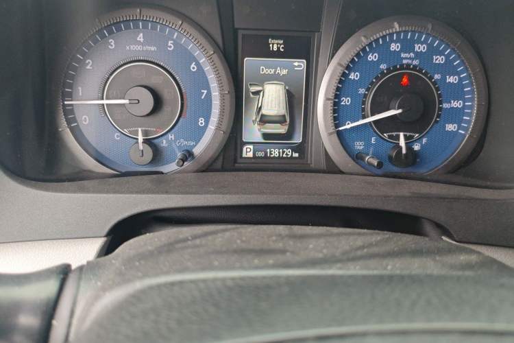 Used Toyota SIENNA 