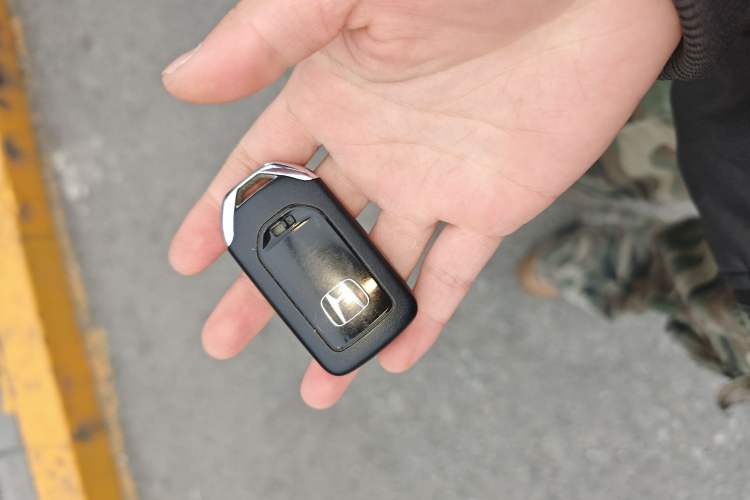 Used Honda CR-V 2015 2.4L two-wheel drive luxury version