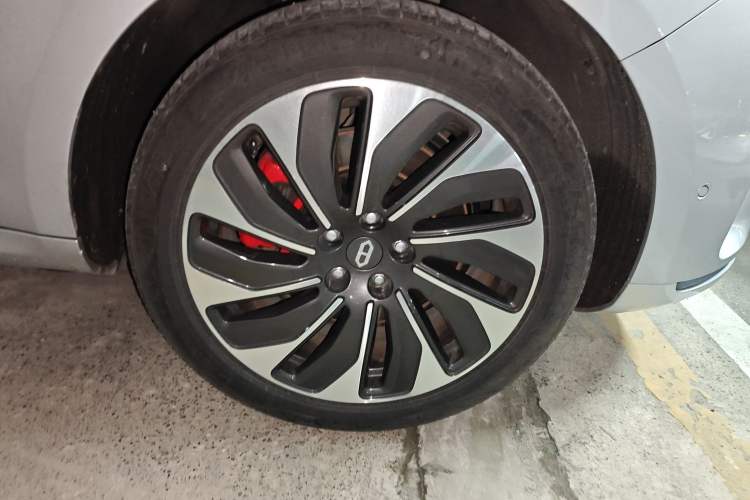 Used Hima AITO M5 2022 Range-Extended Rear-Drive Standard Version