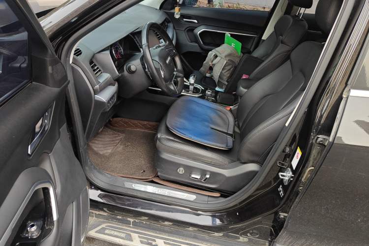 Used Haval H6 2017 Blue Label 2.0T Automatic Two-Wheel Drive Smart Edition
