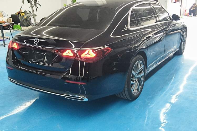 Used Mercedes-Benz E-Class 2024 Refresh E 300 L Stylish Edition Rear Right 45 Deg