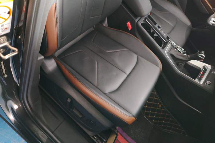 Used Audi Q3 2023 35 TFSI Fashion Elegant Version (1.4T) Right Front Seat