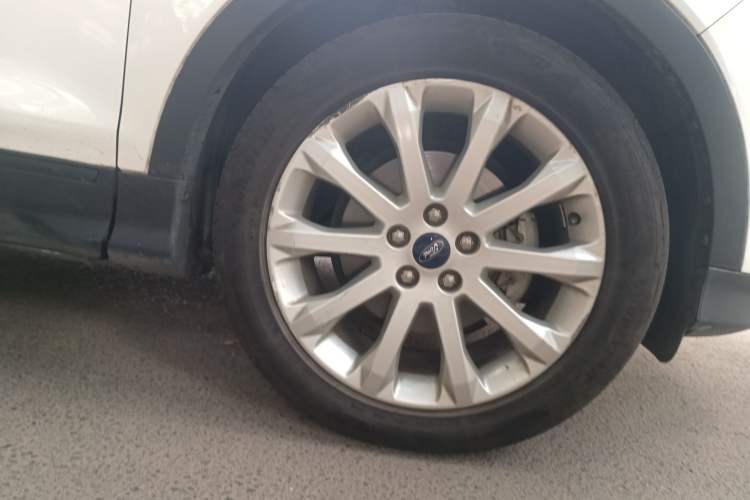 Used Ford Kuga 2015 1.5L GTDi Two-Wheel Drive Fashion Edition
