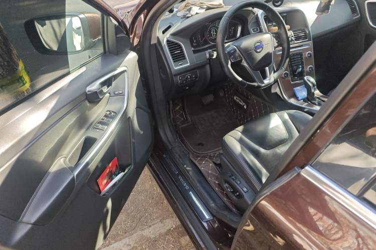 Used Volvo XC60 2016 T5 Smart Upgrade Model